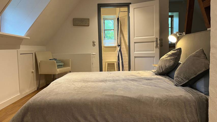Ganze Wohnung, Ferienwohnung 'Dachgeschoss Mit Galerie' mit Gemeinschaftsgarten direkt im Grünen in Oldenswort, Eiderstedt