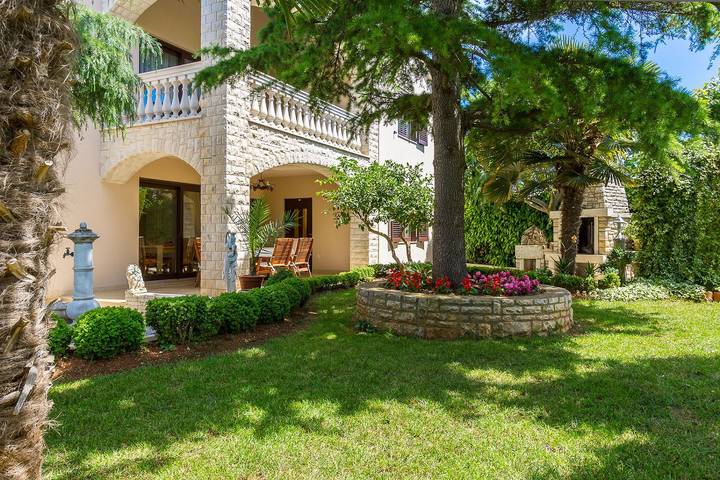 Entire apartment, Tolle Ferienwohnung mit atemberaubenden Garten und Haustiere sind auch erlaubt in Pula-Medulin, Pula