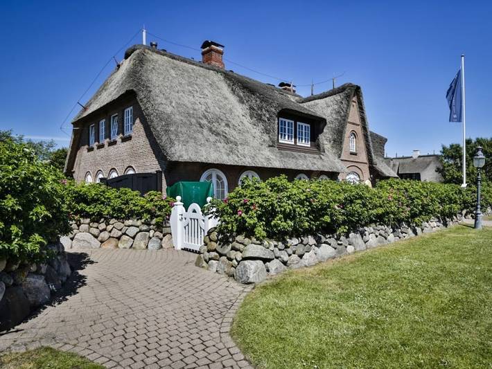 Ferienhaus für 3 Personen, mit Sauna und Pool sowie Whirlpool und Garten - 1