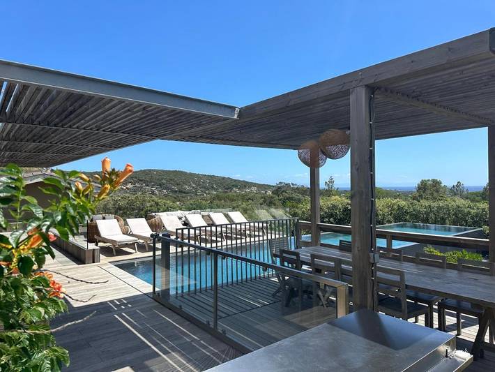 Chambre d’hôte pour 2 personnes, avec piscine et balcon ainsi que jacuzzi et jardin à Pianottoli-Caldarello