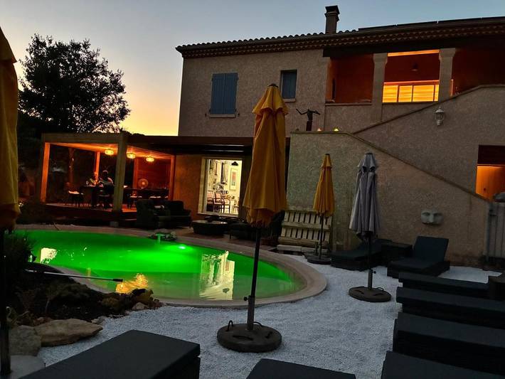 Chambre d’hôte pour 2 personnes, avec Jacuzzi et Terrasse ainsi que Jardin et Piscine à Castillon-du-Gard - 3