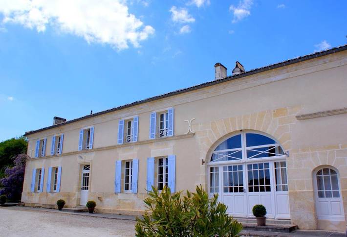 Location de vacances pour 4 personnes, avec jardin et piscine ainsi que sauna et vue à Fontaines-d'Ozillac - 4