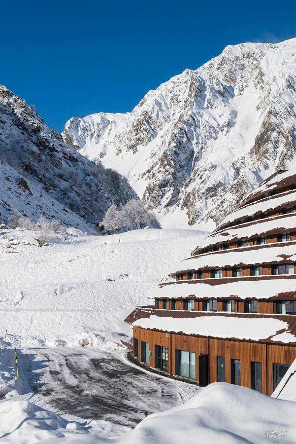 Location de vacances pour 4 personnes, avec piscine et terrasse ainsi que vue et sauna, animaux acceptés dans Piau-Engaly