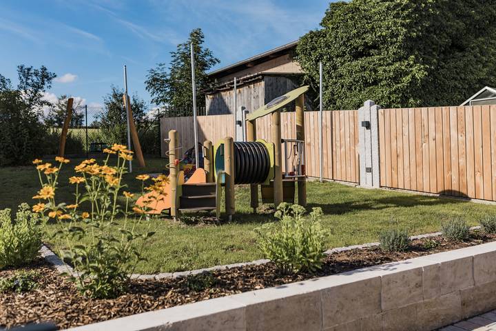 Ferienhaus für 2 Personen, mit Balkon/Terrasse und Terrasse sowie Garten und Sauna in Fränkisches Seenland - 3
