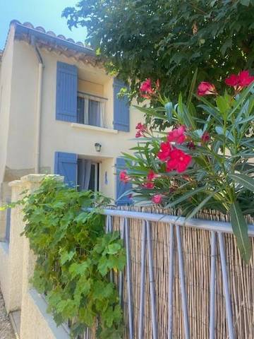 Gîte pour 6 personnes, avec terrasse, animaux acceptés à Villes-sur-Auzon