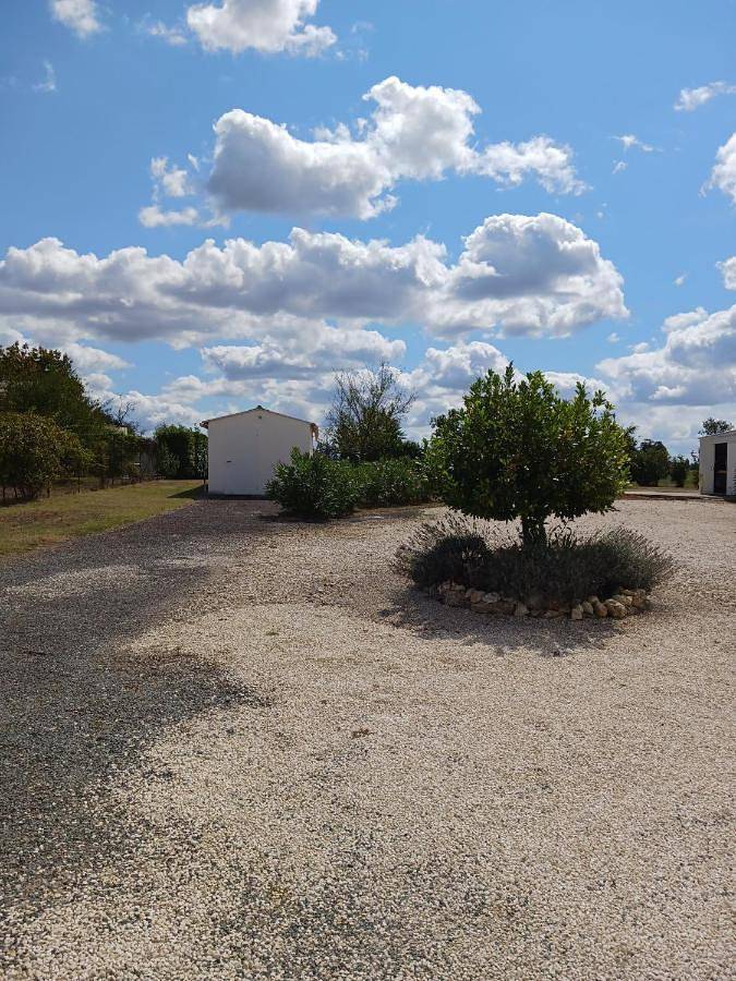 Gîte pour 2 personnes, avec jardin et terrasse à Gémozac - 2