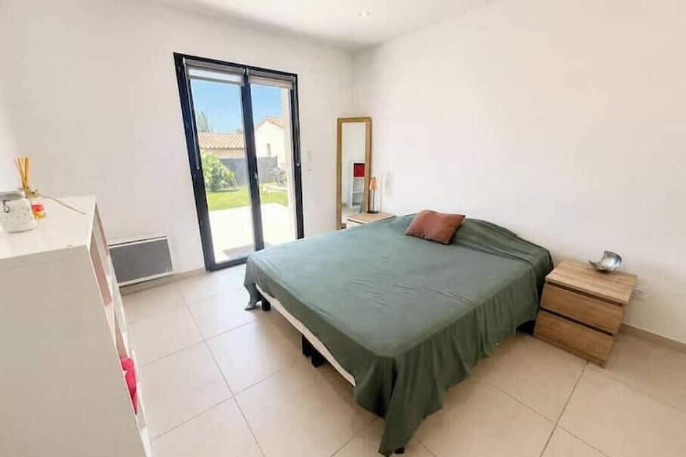 Single-family home with a pool in Bollène, Vaucluse