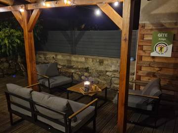 Gîte pour 6 personnes, avec vue et terrasse à Savignac-les-Ormeaux