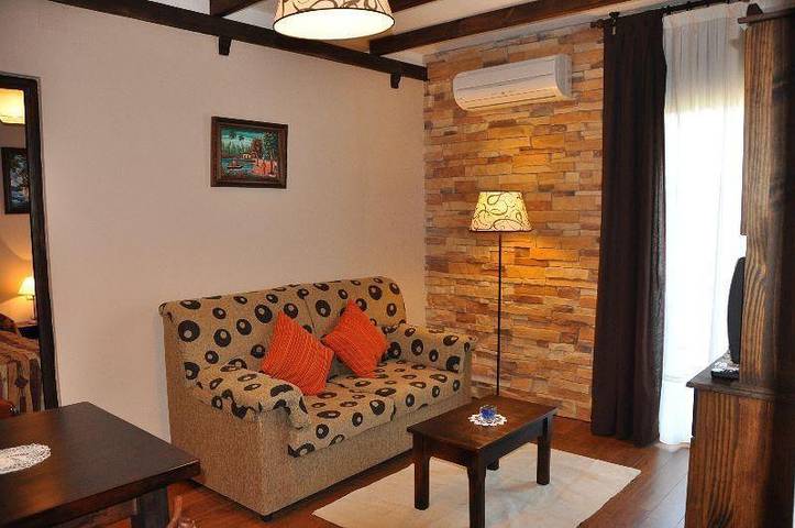 Apartamento rural para 5 personas, con jardín y balcón en Parque Natural de Las Batuecas - Sierra de Francia