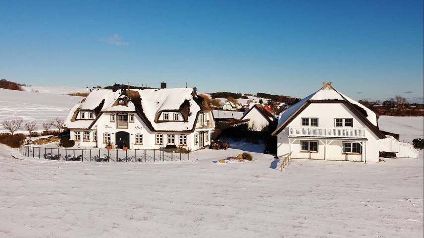 Ferienwohnung für 2 Personen, mit Seeblick und Sauna in Groß Zicker