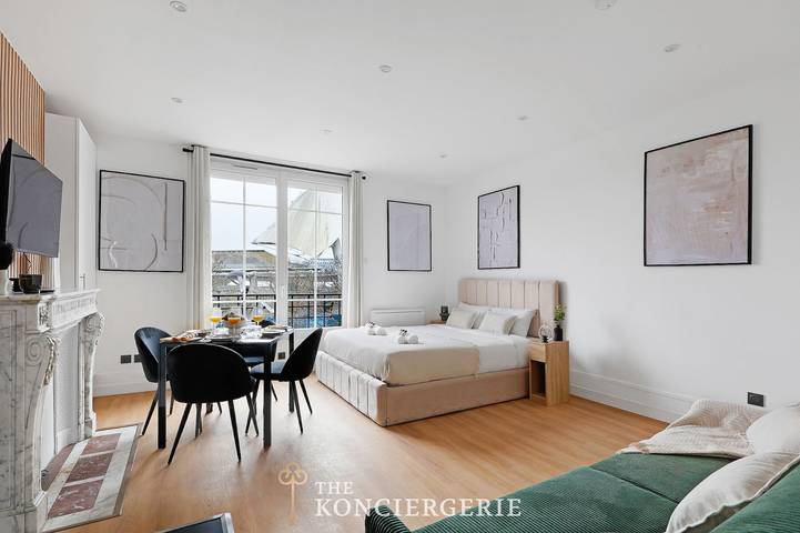 Appartement entier, Studio d'Architecte avec Cheminee - Design -4 personnes in Paris 13e Arrondissement, Paris