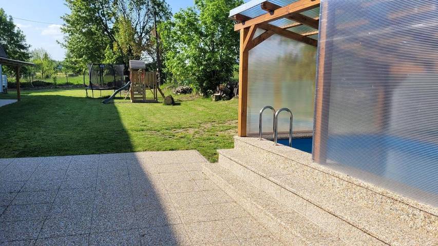 Ferienwohnung für 49 Personen, mit Terrasse und Pool sowie Sauna und Garten - 1