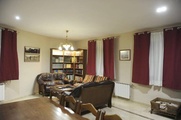 Casa rural para 20 personas, con balcón y vistas en Campo de Calatrava - 2