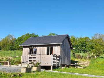 Cottage pour 2 personnes, avec jardin ainsi que vue et balcon à Clécy