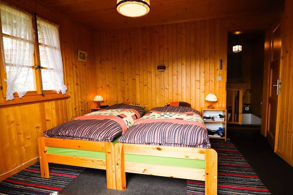 Charmantes freistehendes Ferienhaus für bis zu 5 Personen. Es hat eine gute Lage in der Nähe einer S in Saint Luc, Anniviers