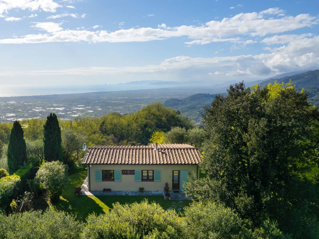 Monica in Camaiore, Costa de la Maremma
