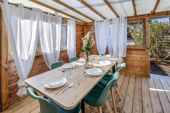 Camping pour 4 personnes, avec piscine ainsi que vue et jardin à Puget-sur-Argens - 2