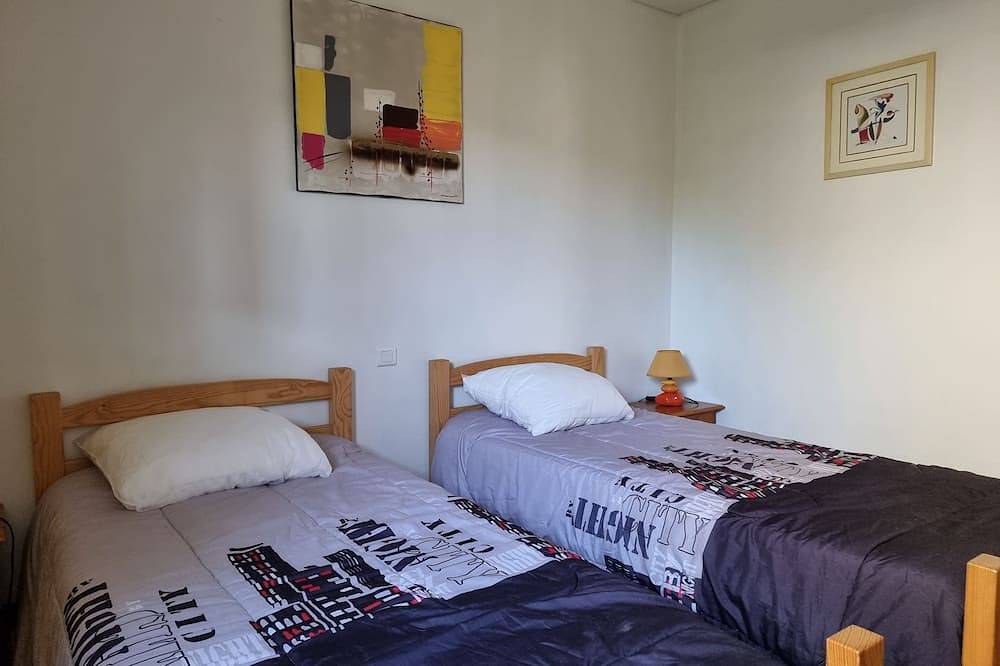 Alquiler Cualquier Comodidad vista impresionante + Wifi (4 a 5 personas) en Marcillac Vallon in Marcillac-Vallon, Macizo Central