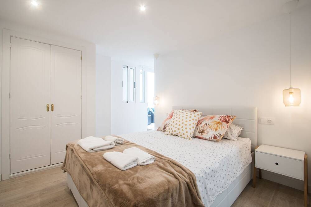 Apartamento entero, Large 4Br with Ac Steps to the Beach in El Barrio, Alicante