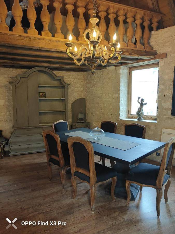 Location de vacances pour 6 personnes, avec vue ainsi que balcon et sauna à Escolives-Sainte-Camille - 4