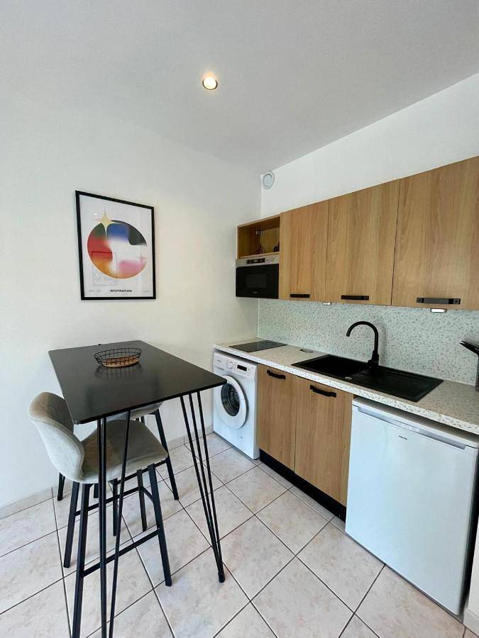 Gîte pour 2 personnes, avec balcon, animaux acceptés dans Plage Carras Nice - 2