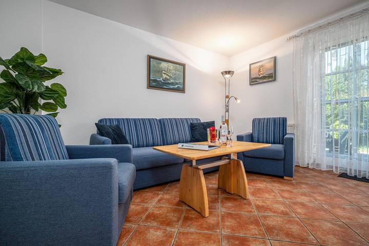 Ferienhaus für 4 Personen, mit Garten in Wustrow - 2