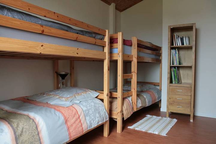 Gîte pour 8 personnes, avec jardin ainsi que piscine et terrasse à La Chapelle-aux-Filtzméens - 3