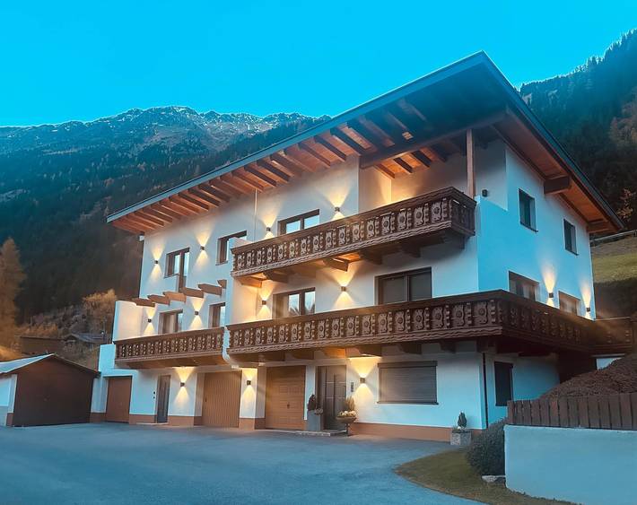 Chalet für 3 Personen, mit Balkon im Pitztal