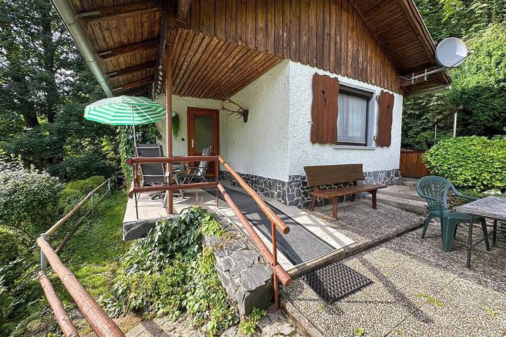 Ferienhaus für 3 Personen, mit Terrasse und Garten in Schleusegrund