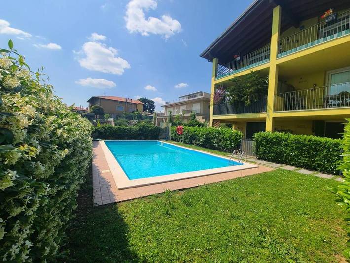 Gîte pour 4 personnes, avec terrasse et piscine à Lonato del Garda - 4