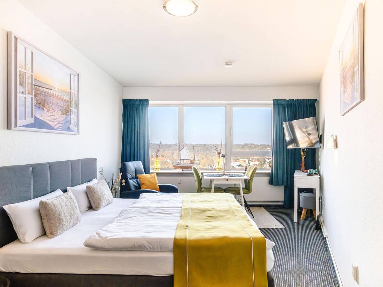 Ganze Ferienwohnung, Wikingturm Etage 14 Nr. 1 - Ferienwohnung "Wikingturm Etage 14 Nr. 1" mit Blick auf Schleswig und die Schlei in Schleswig, Schleswig & Umgebung