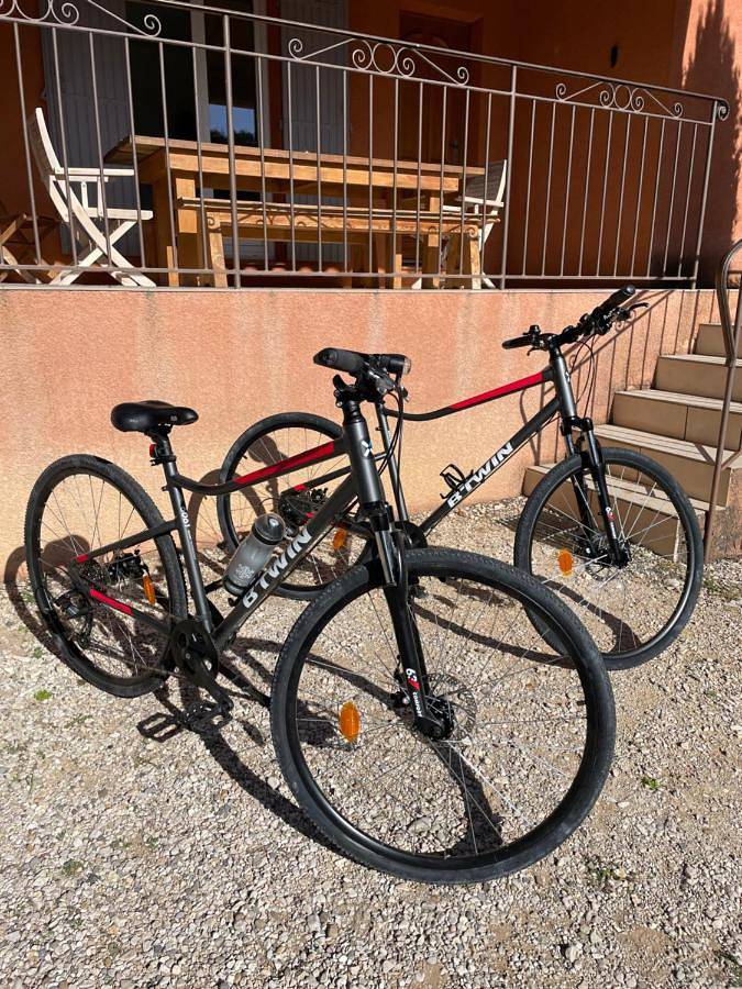 Location de vacances pour 6 personnes, avec jardin et terrasse à Flassan - 2