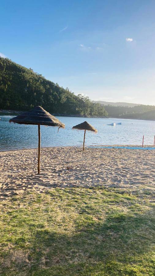Casa de férias para 4 pessoas, com vista e vista para o lago e ainda jardim em Vila de Rei