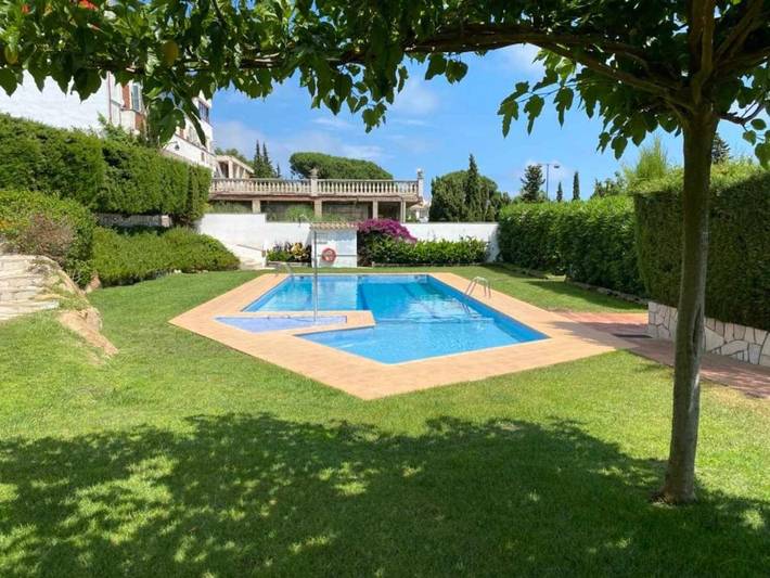 Apartamento de vacaciones para 6 personas, con jardín y piscina, Se admiten mascotas en Tossa de Mar