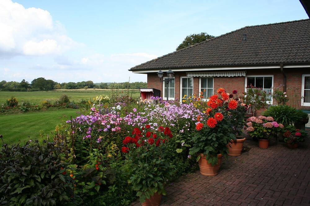 Ganze Wohnung, 4Sterne Ferienwohnung im Herzen Schleswig-Holsteins in Groß Vollstedt, Naturpark Westensee