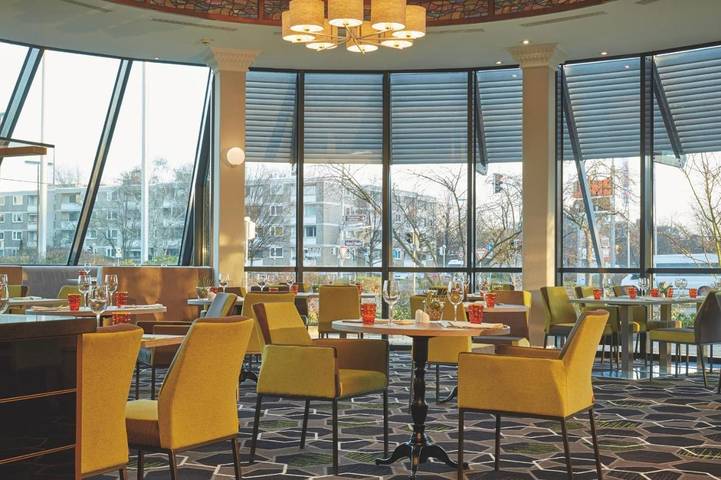 Hotel para 2 personas, con piscina y jardín además de sauna y jacuzzi - 1