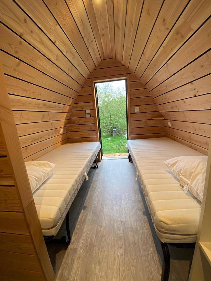 Camping pour 4 personnes, avec jardin ainsi que jacuzzi et sauna dans L'Aubrac - 4