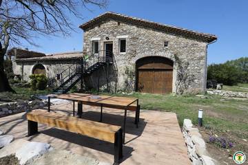 Gîte pour 10 personnes, avec jardin et terrasse à Soyans
