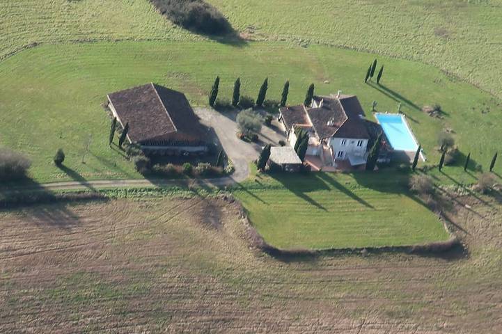 Location de vacances pour 8 personnes, avec jardin à Layrac