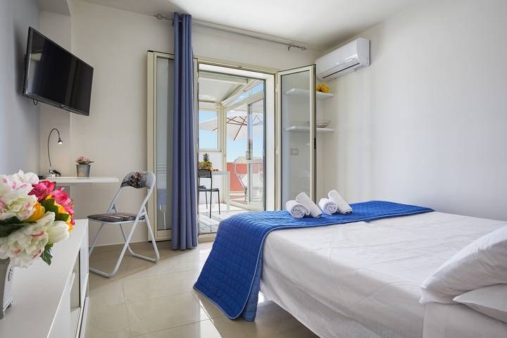 Entire studio, Nice studio on the terrace in Pozzallo, Ragusa Province