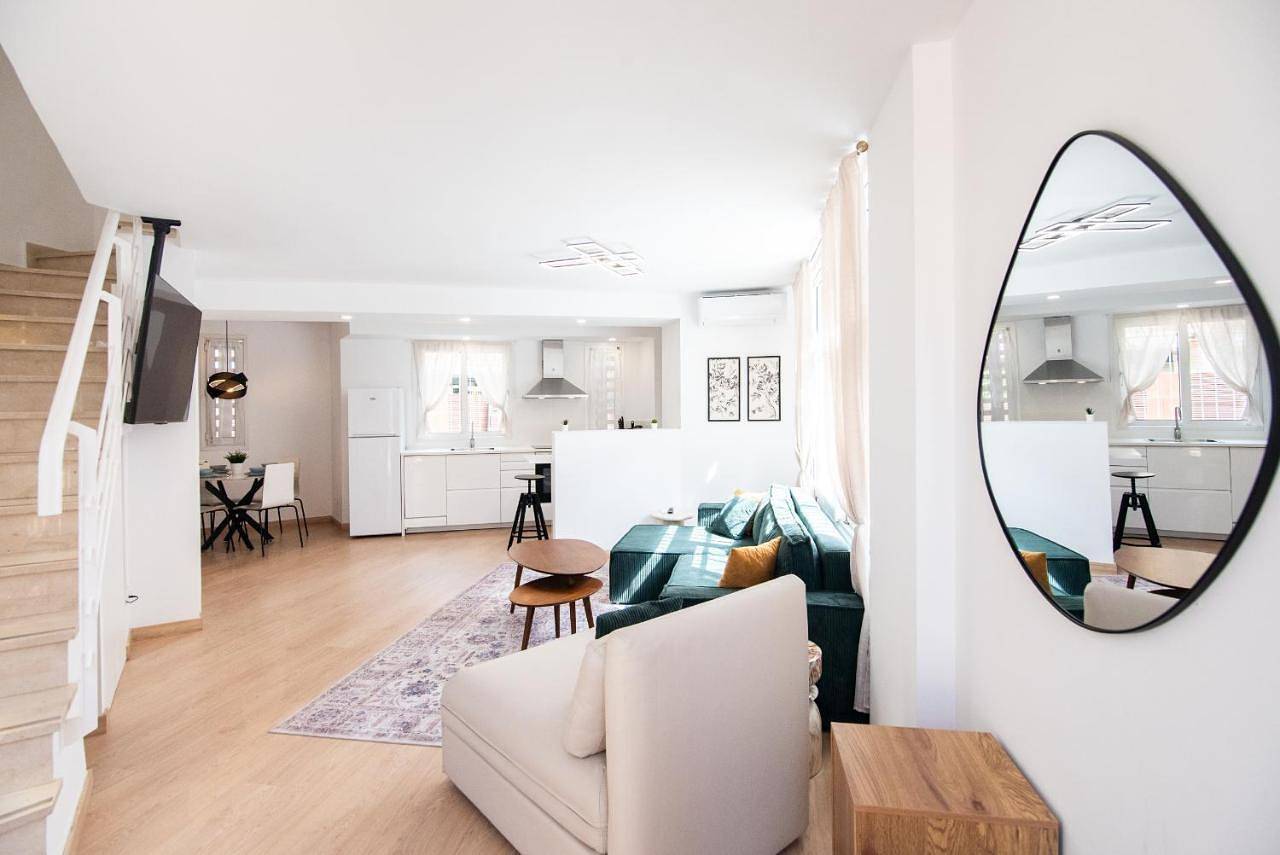 Casa Jasmine Family Villa near the beach in Centro Barcelona, Barcelona
