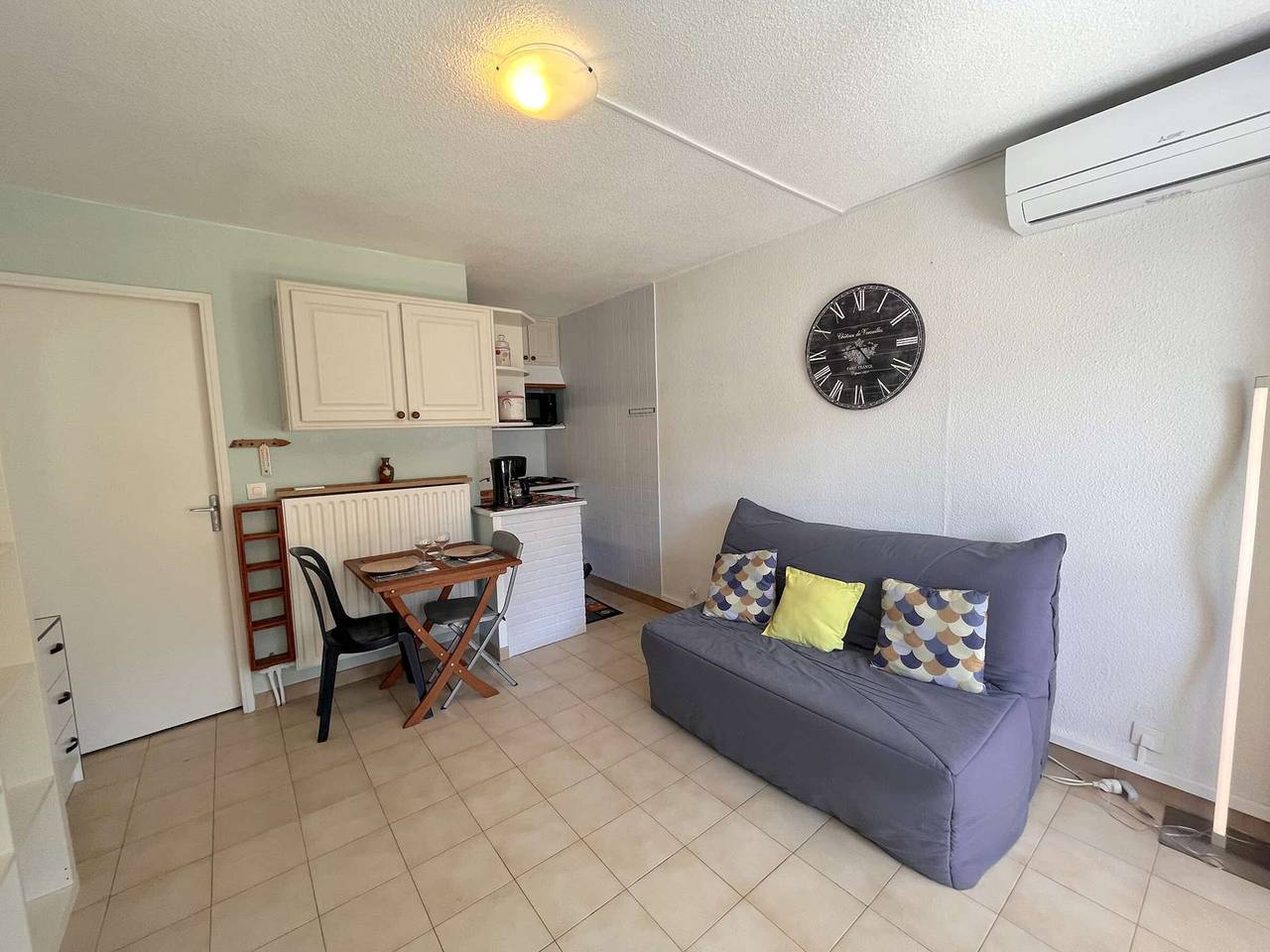 Ganze Wohnung, Klimatisiertes Studio mit Terrasse und Garage - 4 Schlafplätze, St Raphaël in Saint-Raphaël, Massif de l'Esterel