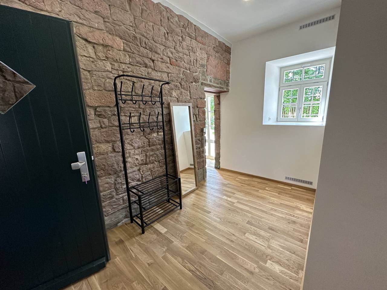 Appartamento intero, Appartamento 'Wiesenblick' con terrazza privata, giardino in comune e Wi-Fi in Marxzell, Nordschwarzwald