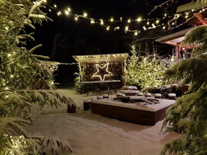 Bungalow für 6 Personen, mit Balkon und Terrasse sowie Garten und Ausblick in der Schweiz - 2
