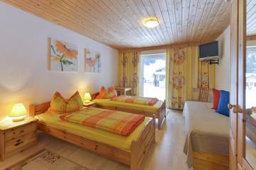 Bauernhof für 20 Personen in Klösterle am Arlberg, Lechquellengebirge, Bild 1