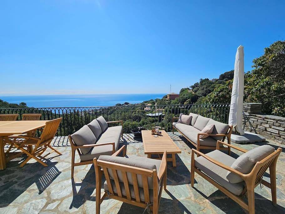 Villa prestige avec piscine - dans les hauteurs de Bastia in Bastia, Cap Corse