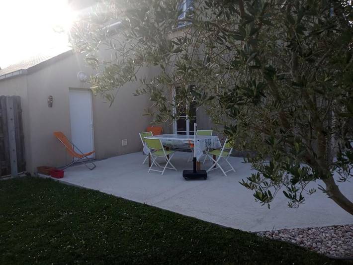 Location de vacances pour 4 personnes, avec jardin à Tourville-sur-Sienne