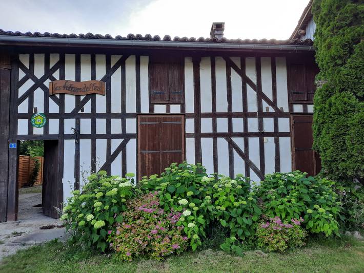 Gîte pour 12 personnes, avec Terrasse et Jardin