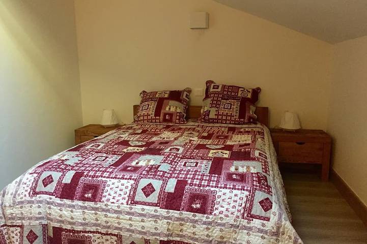 Gîte pour 12 personnes, avec balcon dans Office de Tourisme de Doucy Combelouvière - 3