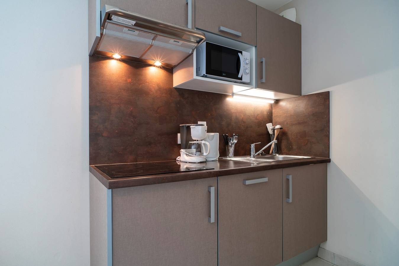 Apartamento entero, Les Thermes 521 - Appt proche plage avec piscine partagée in Concarneau, Region de Quimper